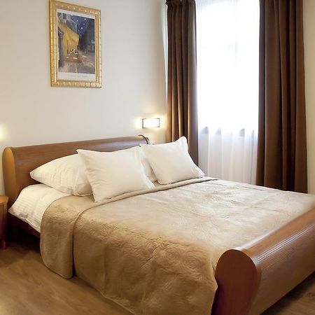 Apartamenty Hotelu Pod Orlem ทอรูน ภายนอก รูปภาพ