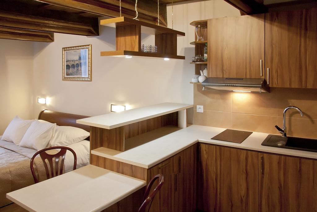 Apartamenty Hotelu Pod Orlem ทอรูน ภายนอก รูปภาพ