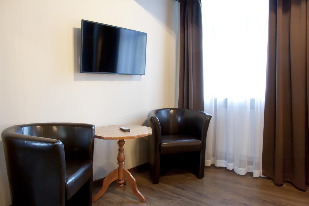 Apartamenty Hotelu Pod Orlem ทอรูน ภายนอก รูปภาพ