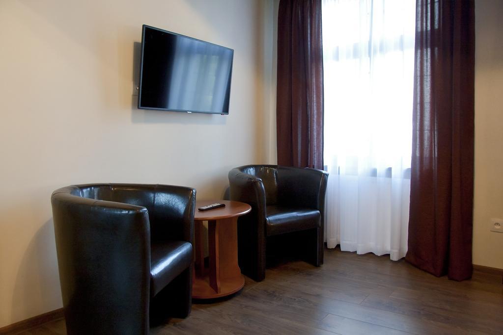 Apartamenty Hotelu Pod Orlem ทอรูน ภายนอก รูปภาพ