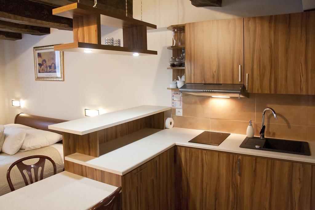 Apartamenty Hotelu Pod Orlem ทอรูน ภายนอก รูปภาพ