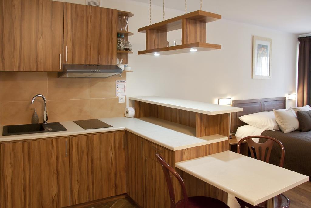 Apartamenty Hotelu Pod Orlem ทอรูน ภายนอก รูปภาพ
