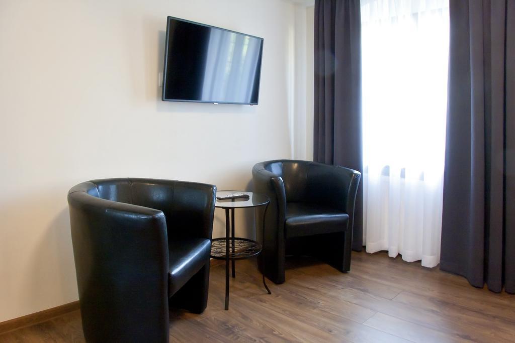 Apartamenty Hotelu Pod Orlem ทอรูน ภายนอก รูปภาพ